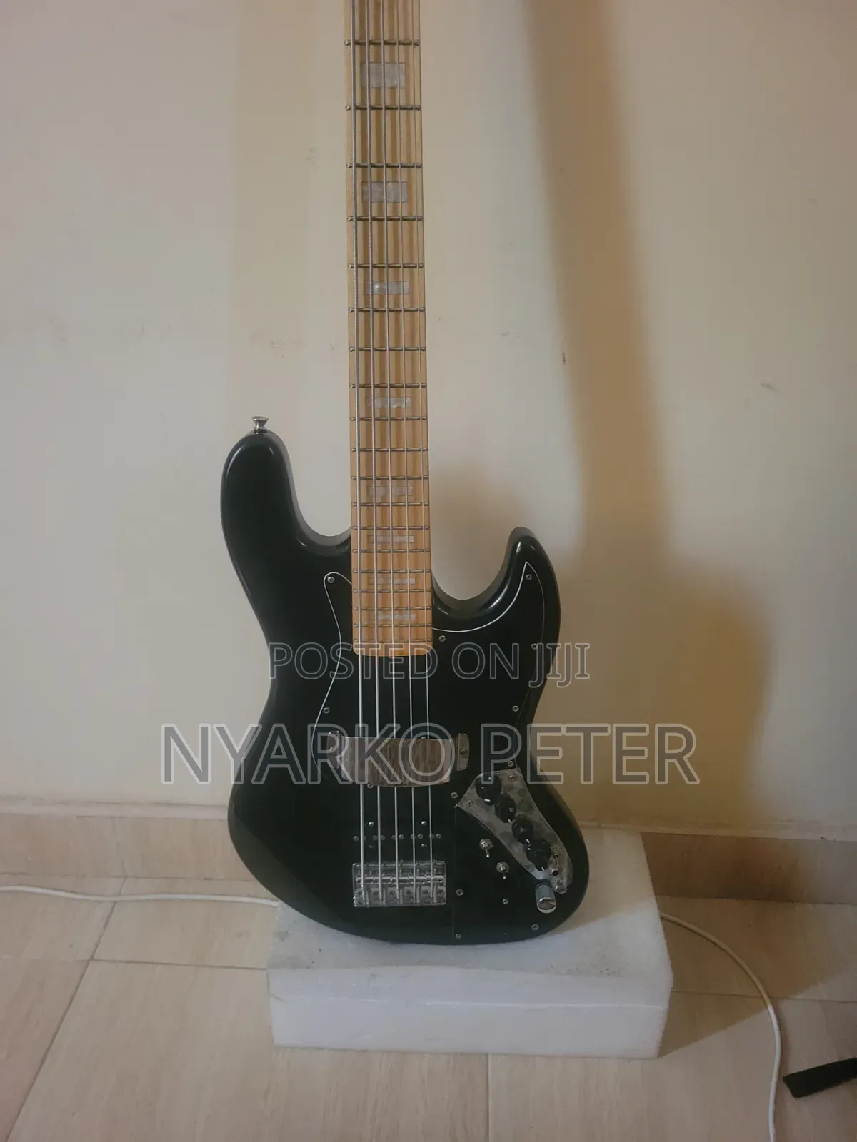 Professional Fender Jazz Bass Guitar