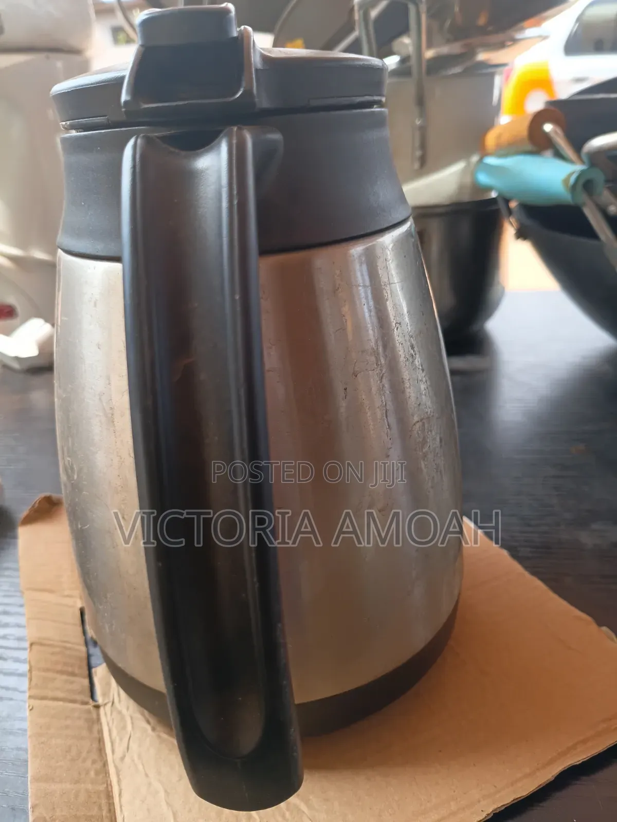 Vacuum Carefe Stainless Steel Flask.