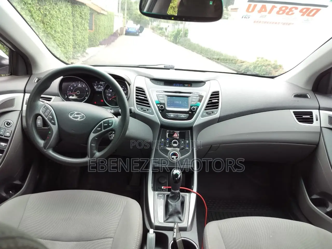 Hyundai Elantra 2016 White