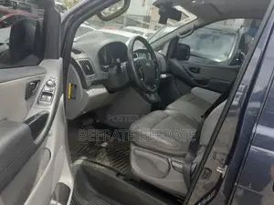 Hyundai Starex 2013 Blue