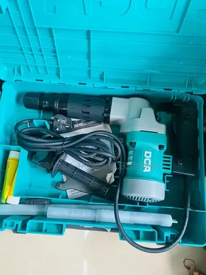 DCA AZG6S 1050W Corded Electric Percolition Hammer With 17mm Hex Chuck