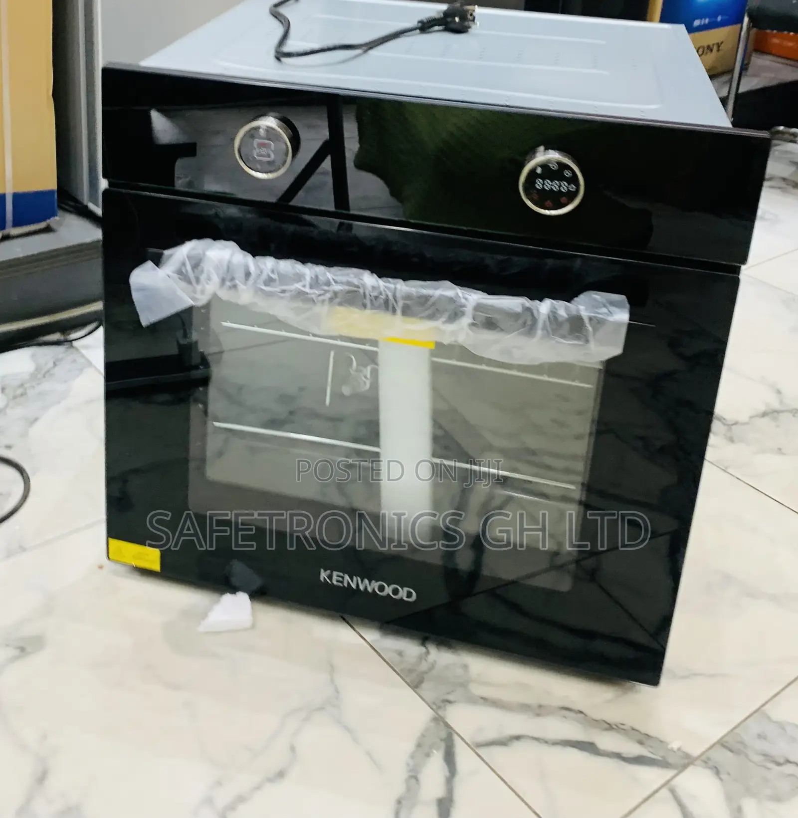 Shop Massive Kenwood Oven Gas and Electric Inbuilt