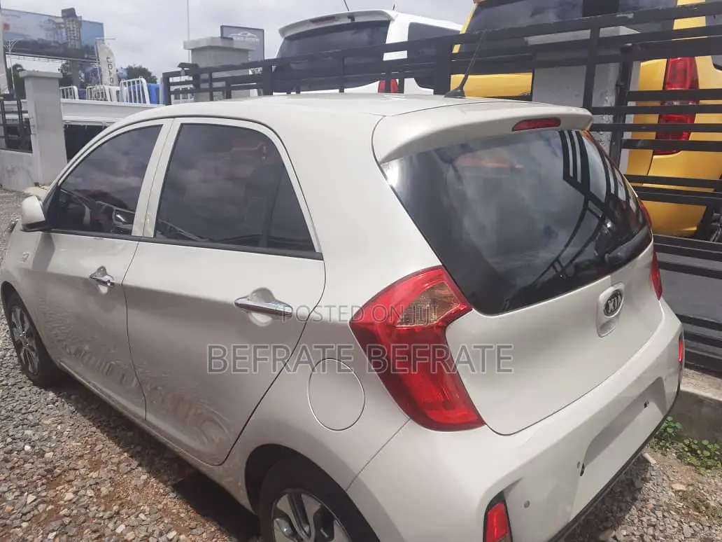 Kia Morning 2012 Off white
