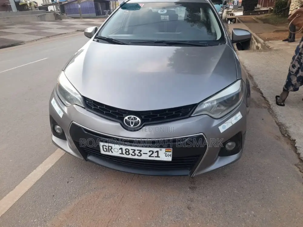 Toyota Corolla 2015 Gray