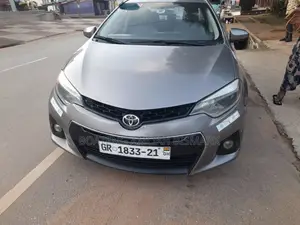 Toyota Corolla 2015 Gray