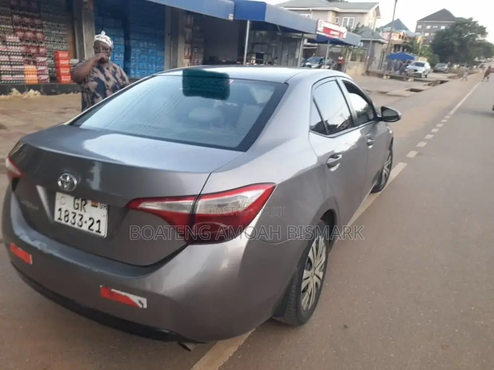 Toyota Corolla 2015 Gray