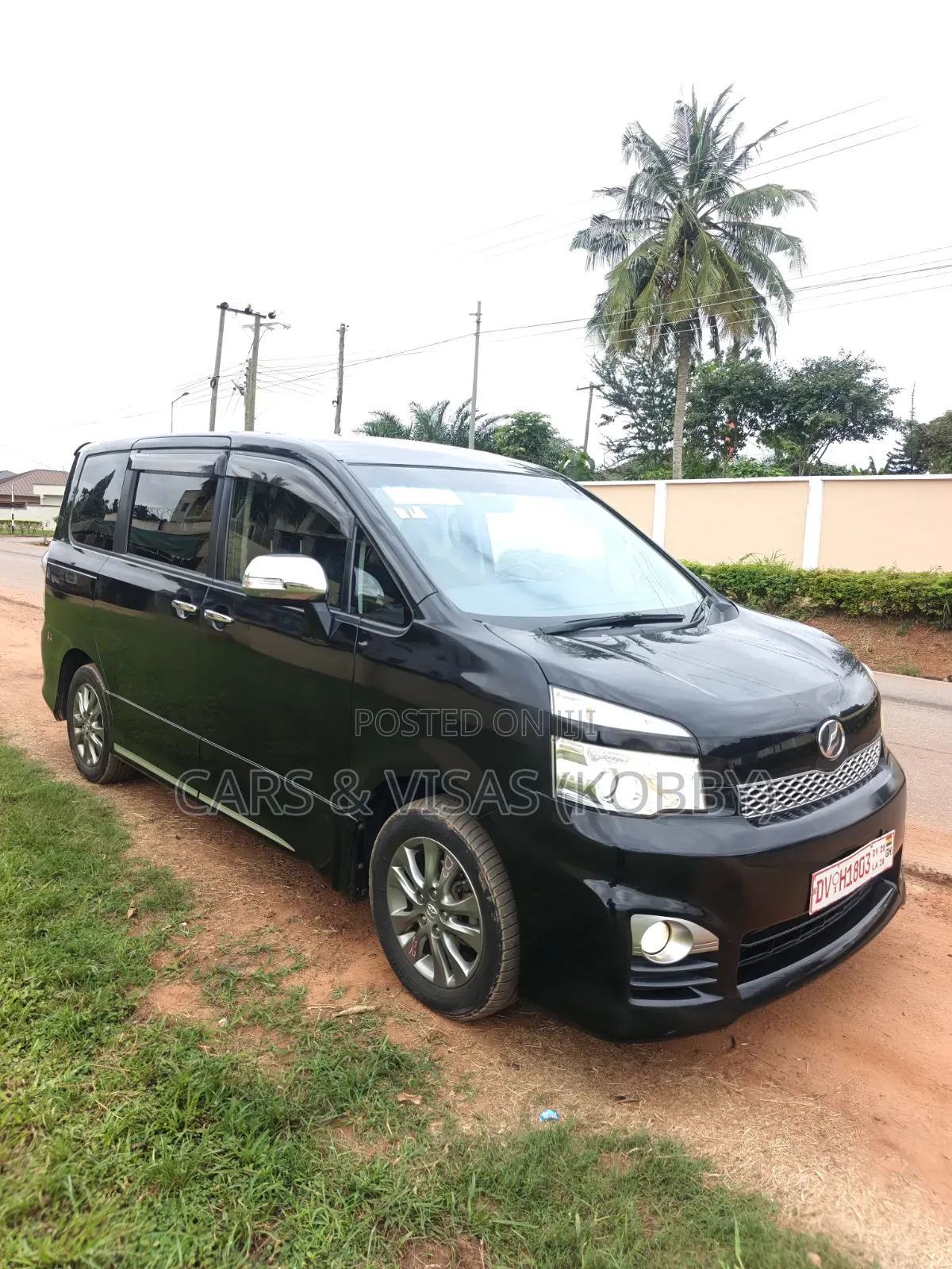 Toyota Voxy 2012 Black