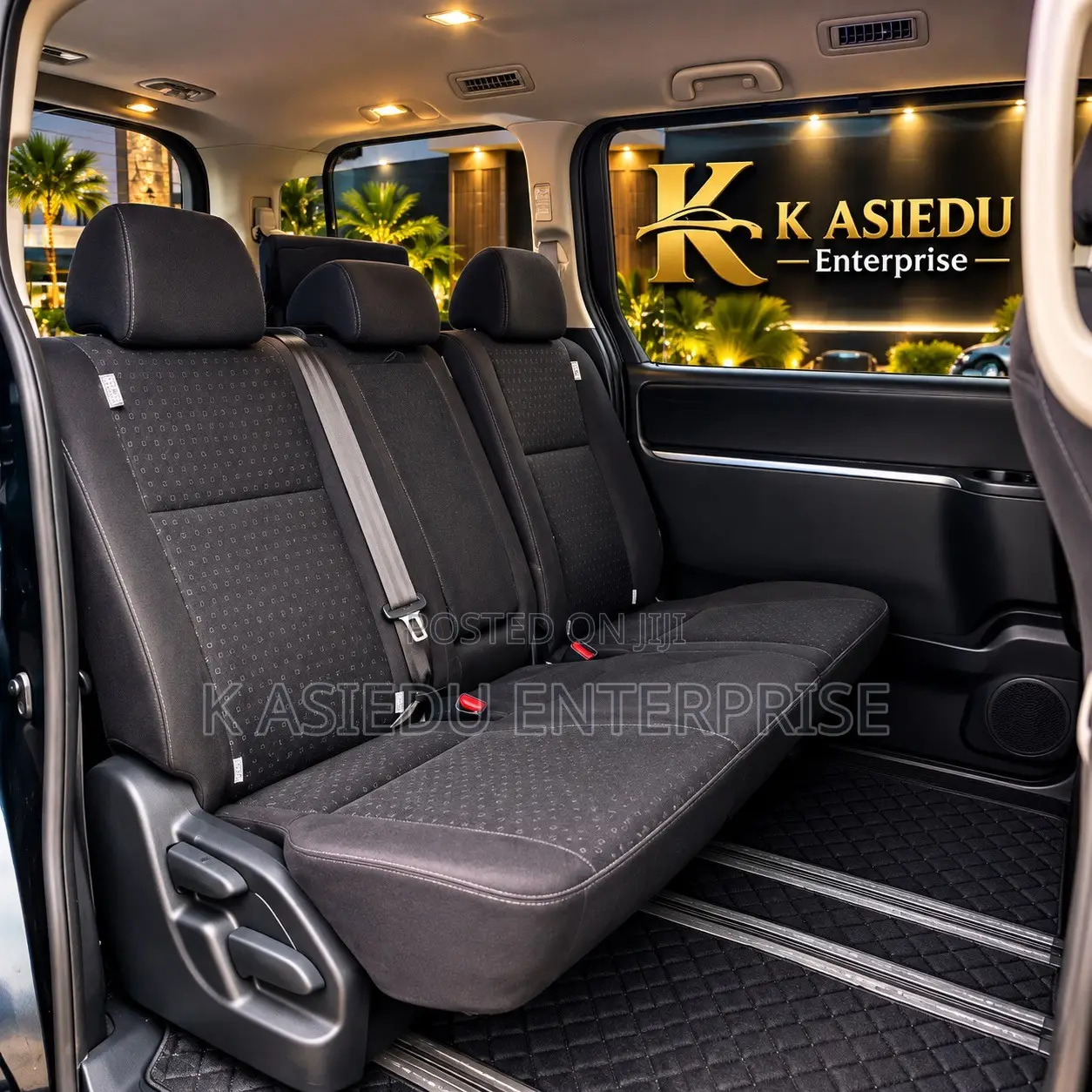 Toyota Voxy X 4WD 7-Seater 2015 Black