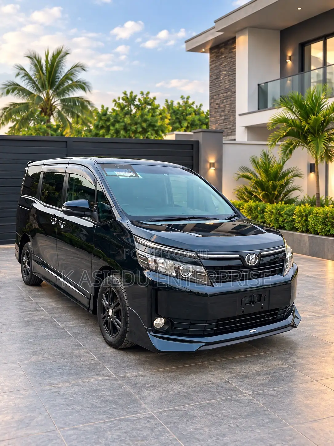 Toyota Voxy X 4WD 7-Seater 2015 Black