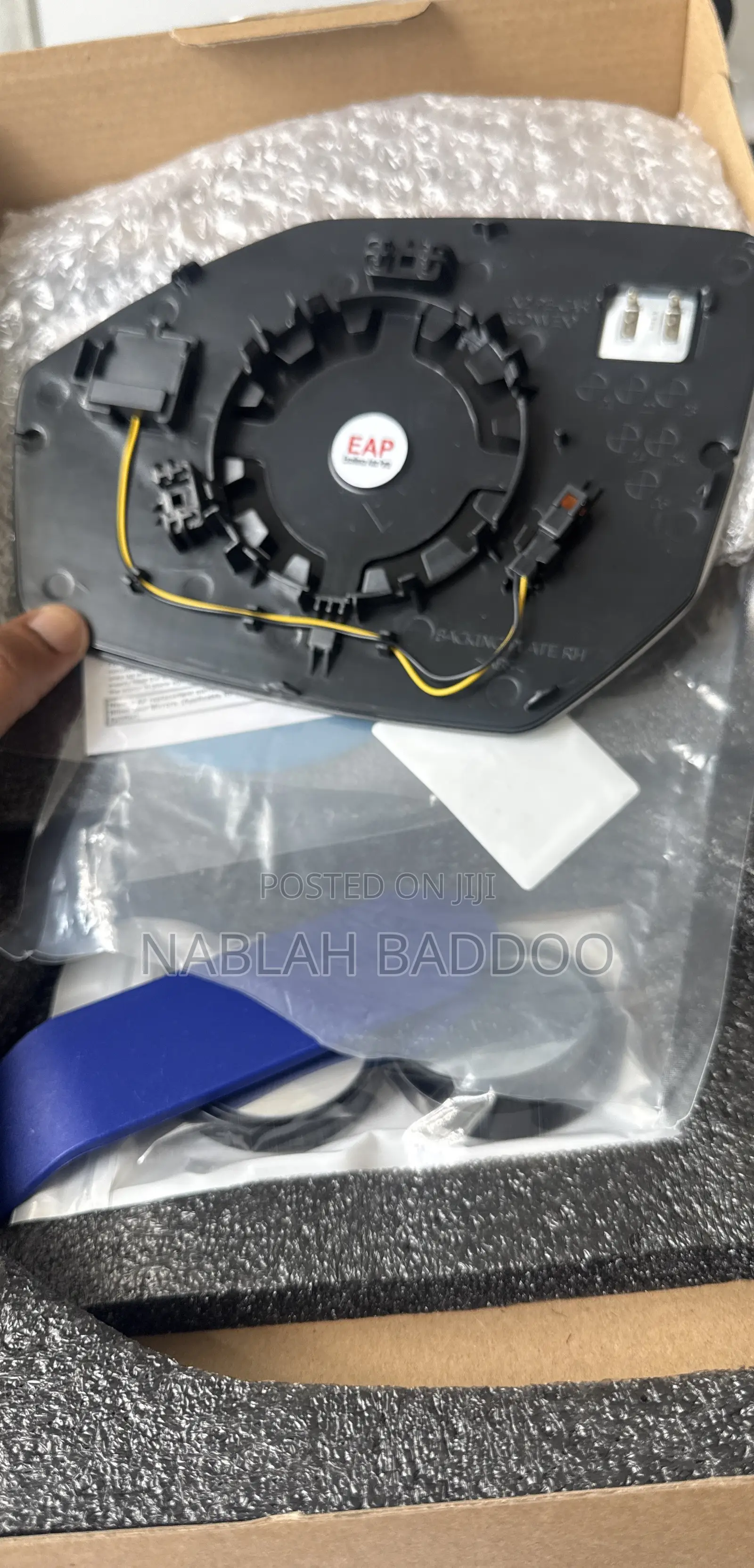Hyundai Palisade Right Side Mirror Glass – With Blind Spot Indicator
