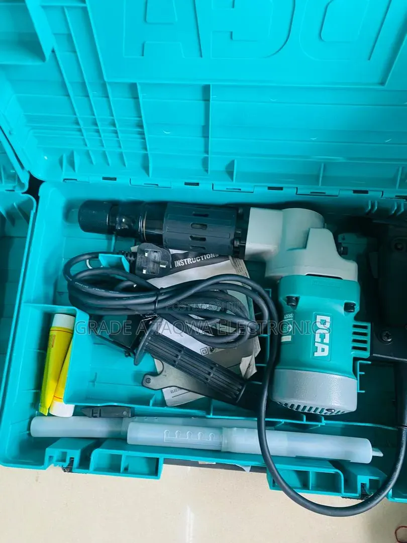 DCA AZG6S 1050W Demolition Hammer / Chipping Gun (10.1J Impact Energy)
