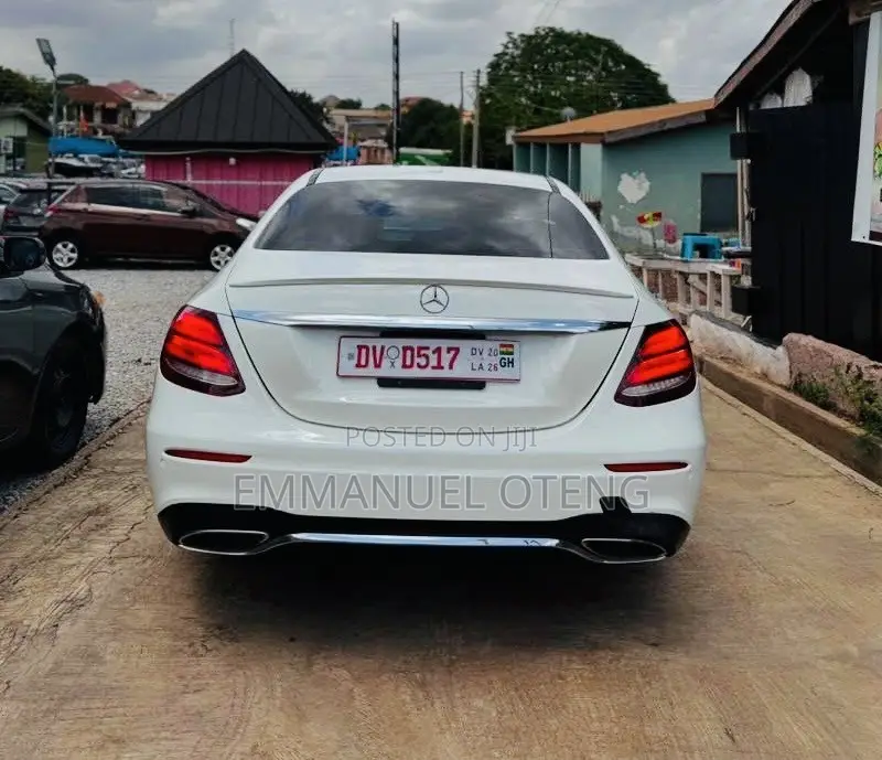 Mercedes-Benz E300 2017 White