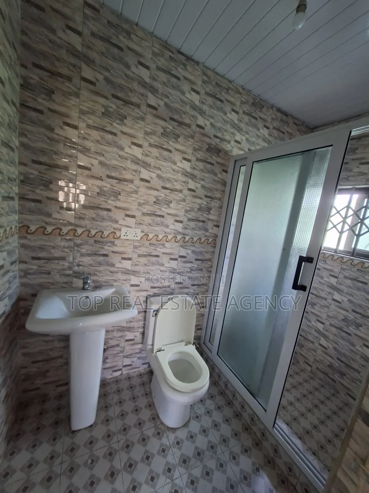 3bdrm Apartment in Pillar 2, Ga East Municipal for rent