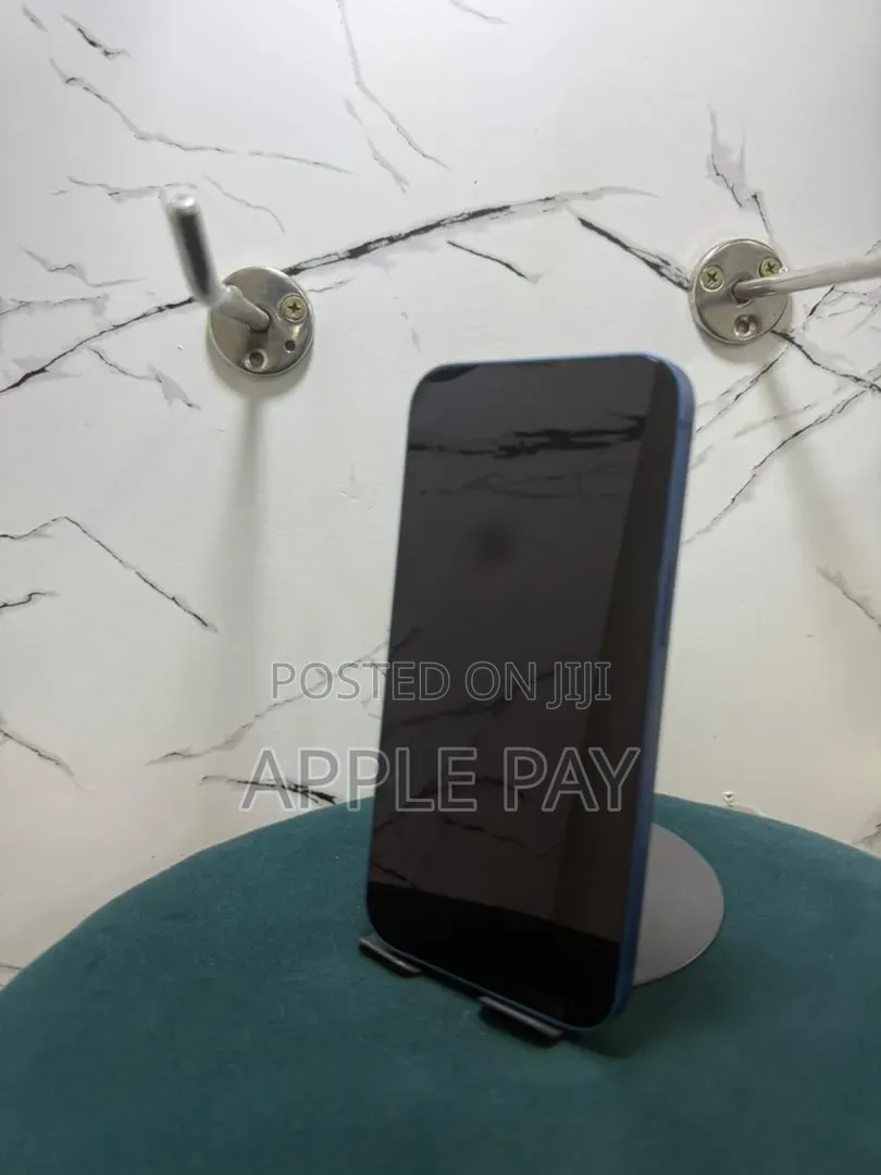 Apple iPhone 13 128 GB White