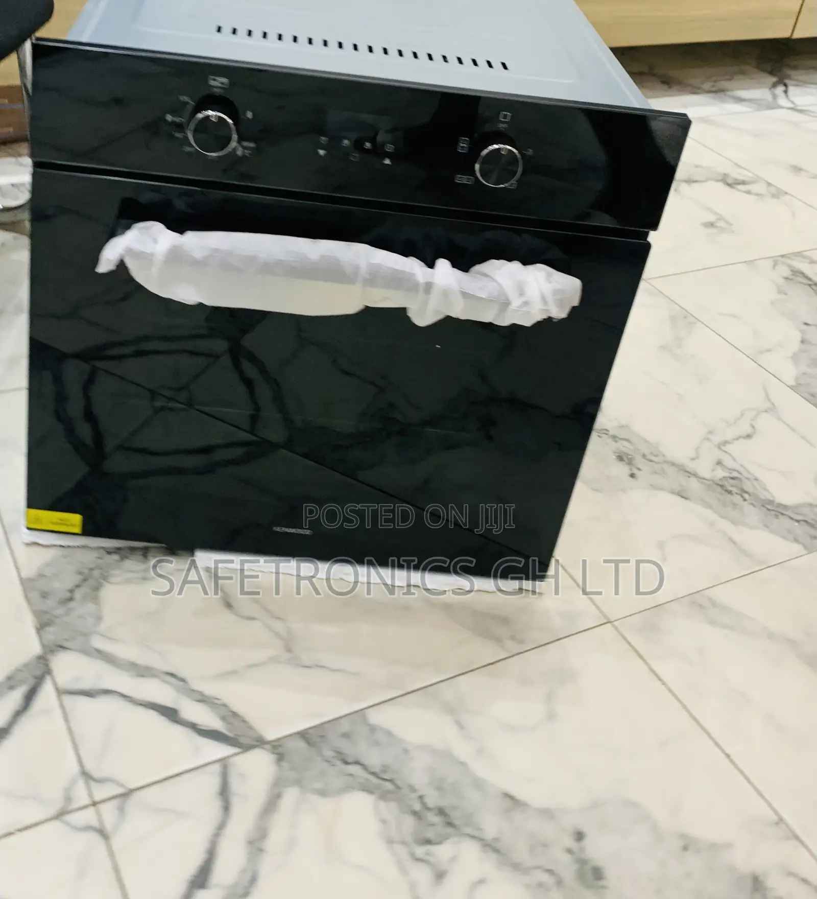 Newly Top Notch Kenwood * Inbuilt Oven Electric