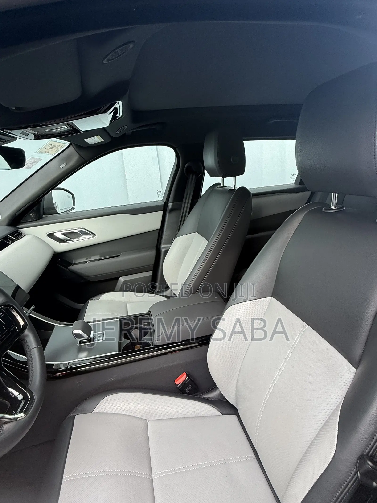 Land Rover Range Rover Velar Dynamic SE 2024 Black