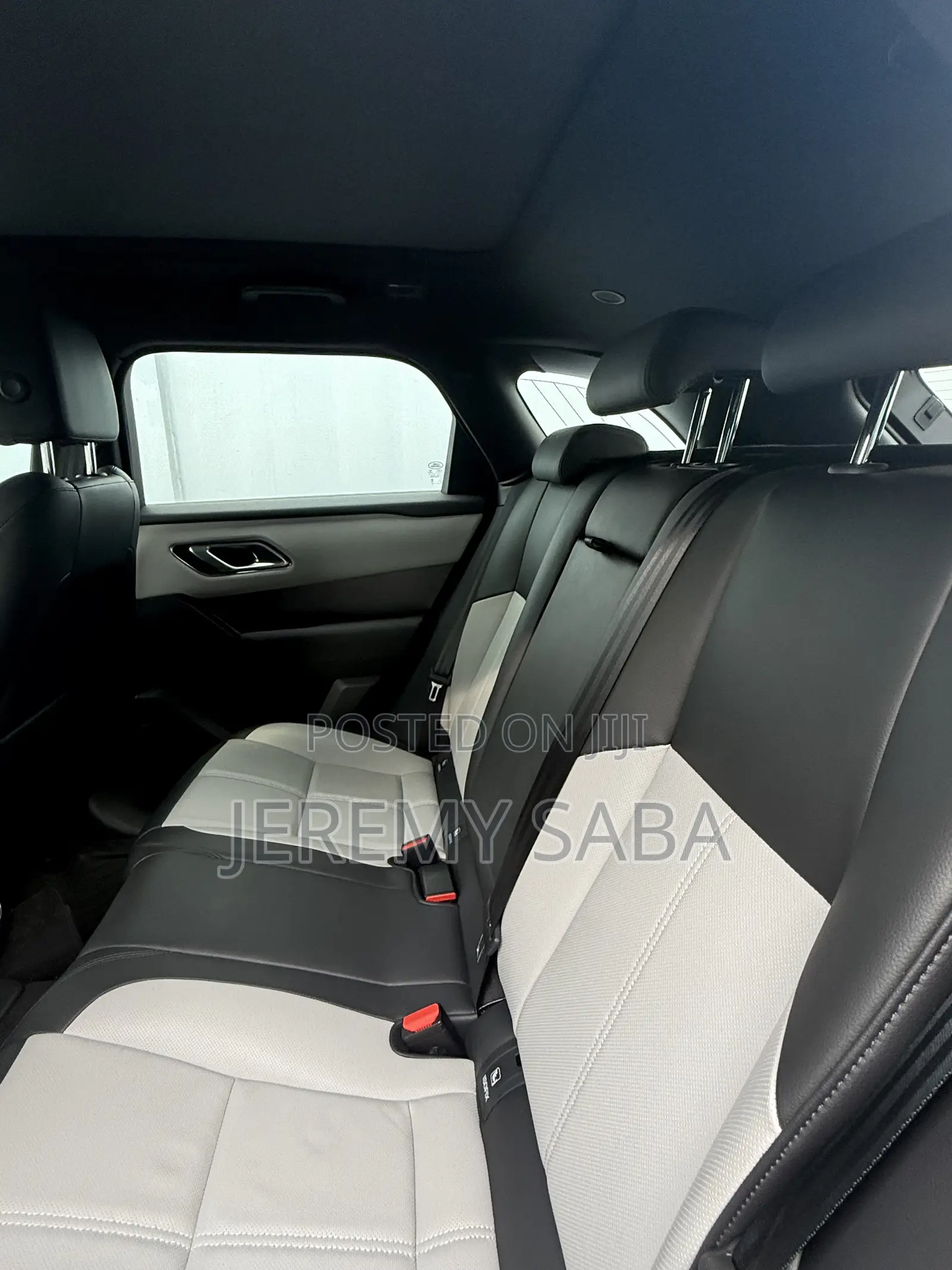 Land Rover Range Rover Velar Dynamic SE 2024 Black