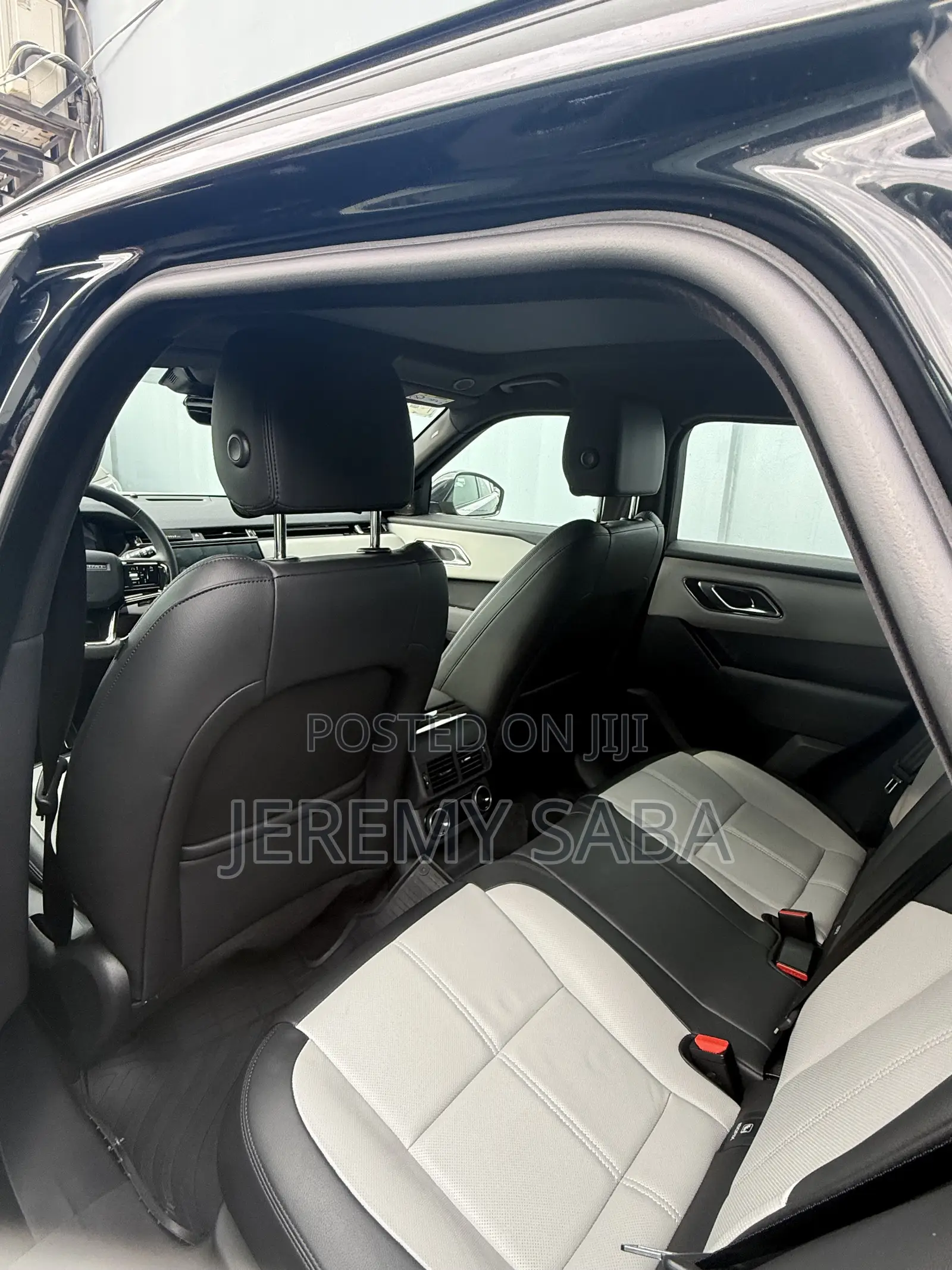 Land Rover Range Rover Velar Dynamic SE 2024 Black