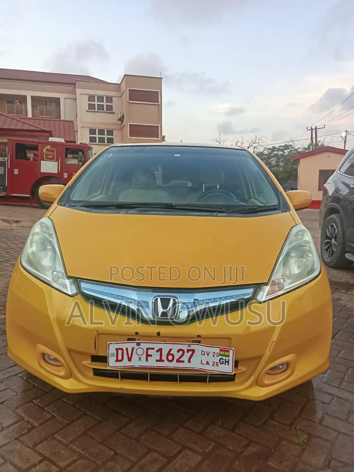 Honda Fit 2012 Pearl