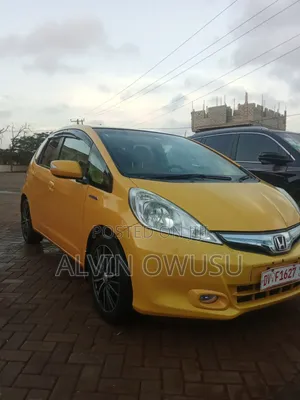Honda Fit 2012 Pearl