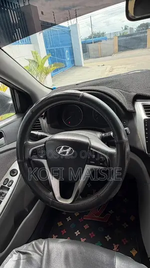 Hyundai Accent SE 2013 Black