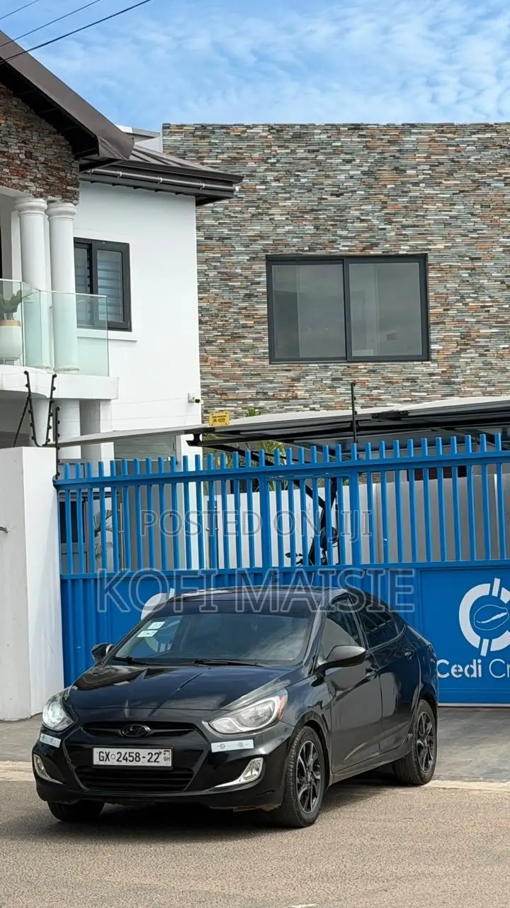Hyundai Accent SE 2013 Black