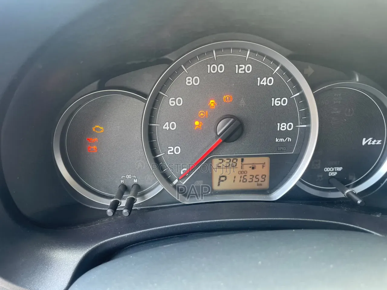 Toyota Vitz 1.3 AWD 3dr 2013 Brown