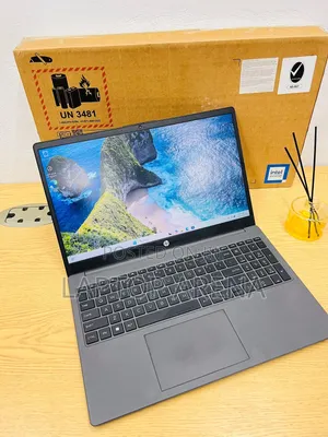 Laptop HP 250 G7 4GB AMD SSD 128GB