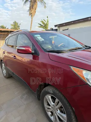 Hyundai Tucson 2013 Red