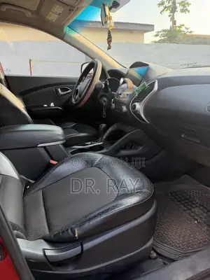 Hyundai Tucson 2013 Red