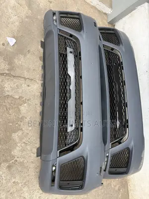 Range Rover Sport SVR 2020,2021, 2022,2023 Complete Front Bumper