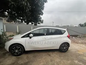 Nissan Versa 1.6 S+ 2016 White