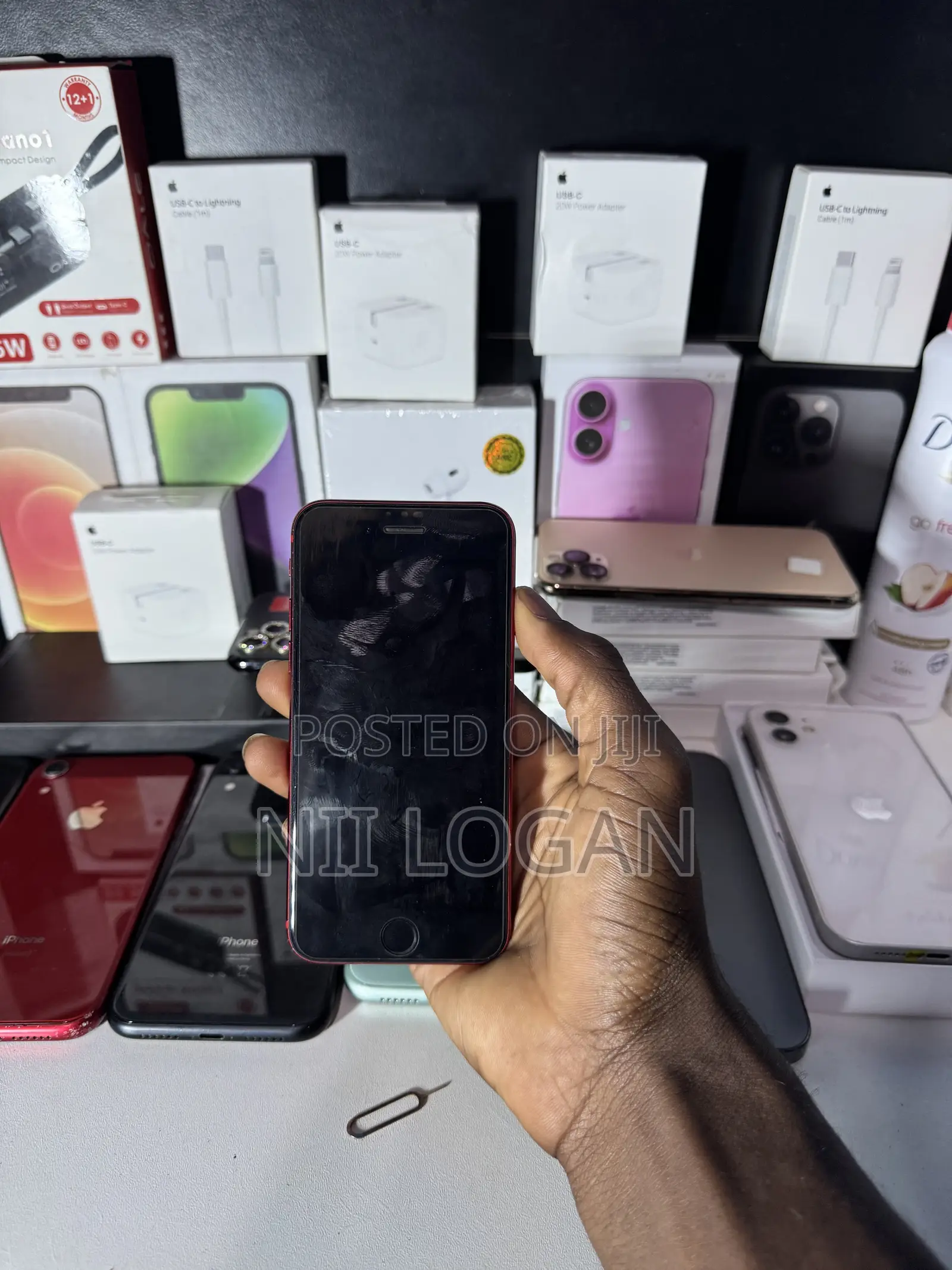 Apple iPhone SE (2020) 64 GB Red