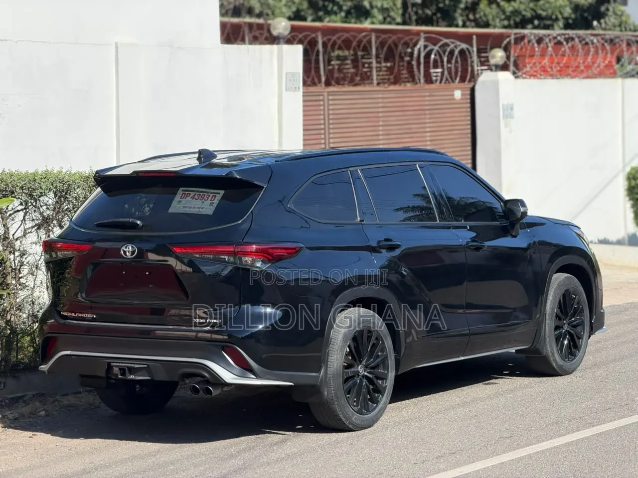 Toyota Highlander XSE AWD 2023 Black