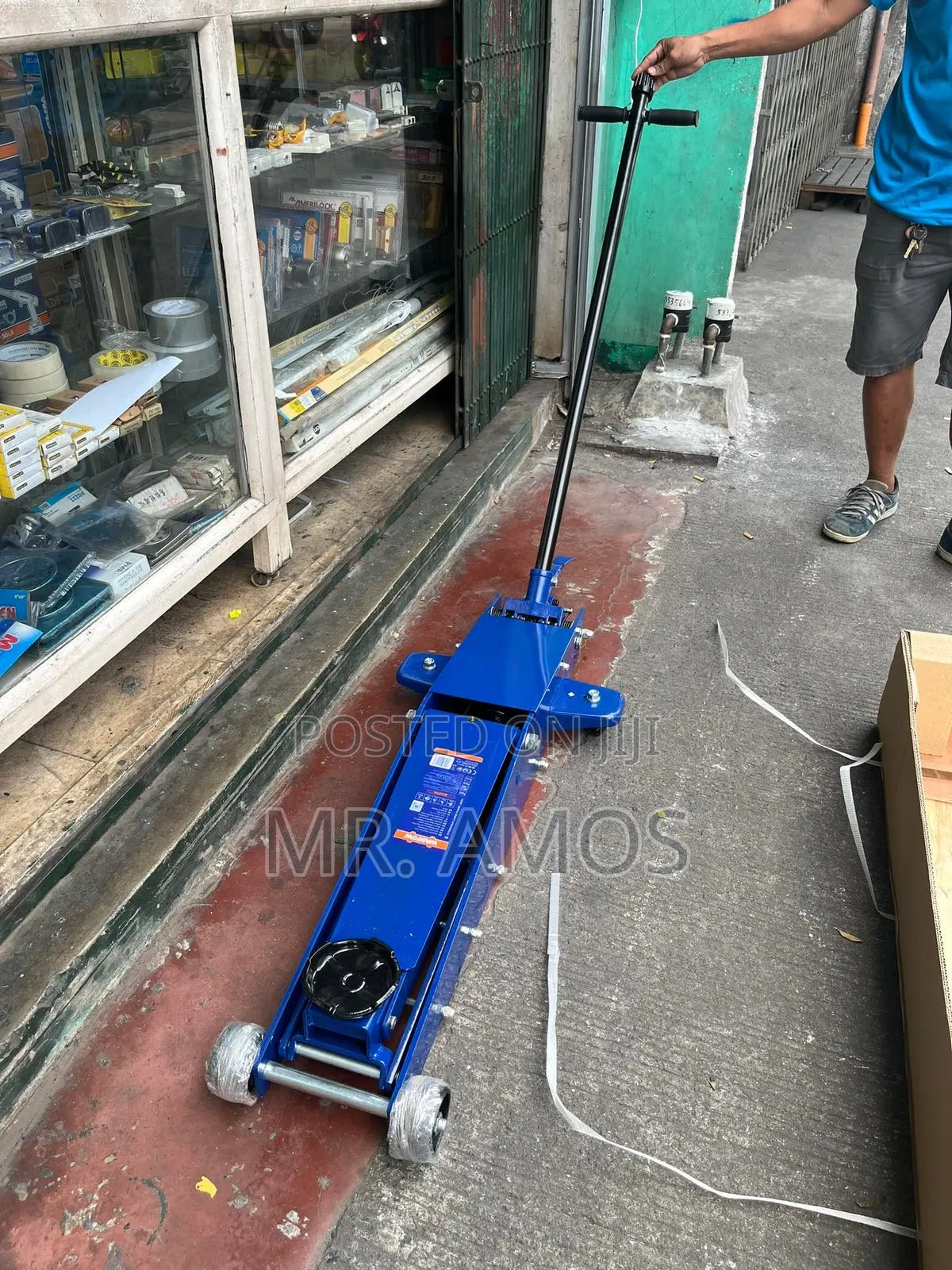 3 Ton Hydraulic Long Floor Jack for Heavy Duty Work Loads - WHJ