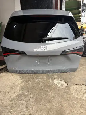 Honda HR-V 2023, Complete Boot