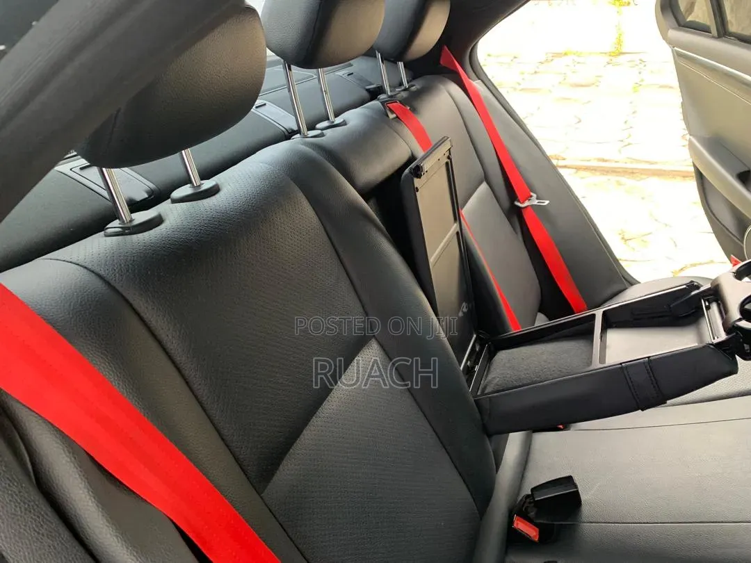 Mercedes-Benz C250 2014 Black