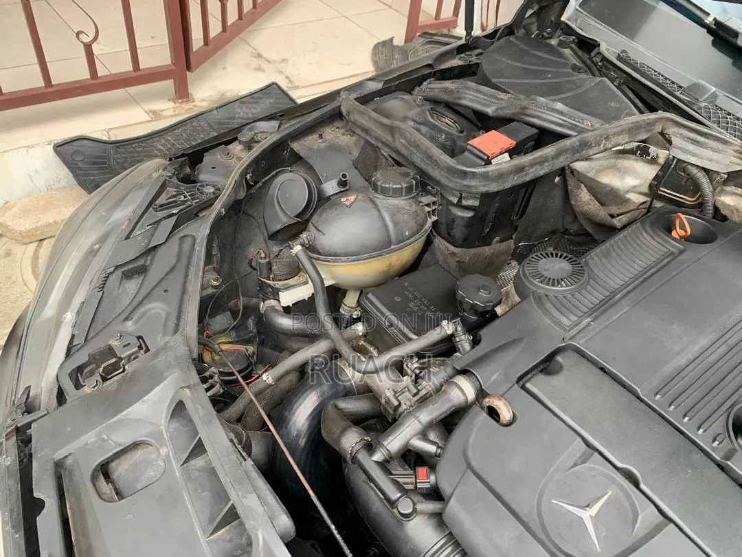 Mercedes-Benz C250 2014 Black