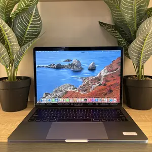 Laptop Apple MacBook Pro 2016 8GB Intel Core i5 SSD 512GB