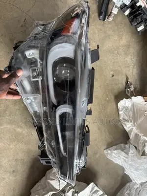 Mazda CX,2024 Headlight Full Led