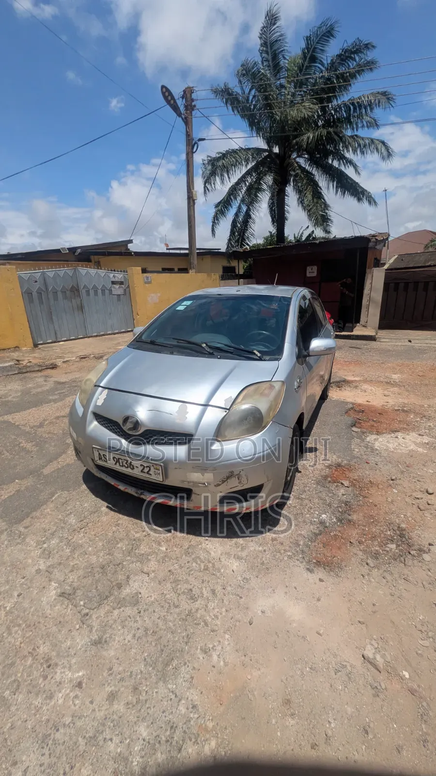 Toyota Vitz 2010 Silver