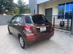 Toyota Vitz 2012 Brown