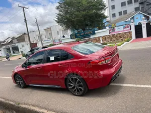 Toyota Corolla SE 2020 Red
