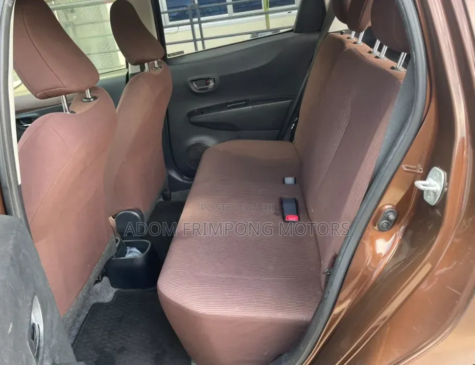 Toyota Vitz 2012 Brown