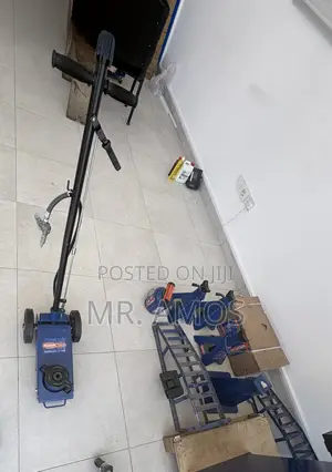 22 Ton Pneumatic Hydraulic Jack for Trucks Buses - WHJ3A22