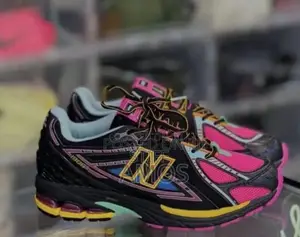 New Balance 1906