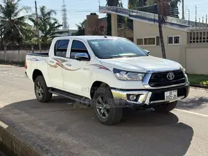 New Toyota Hilux Active (Diesel) 2026 White