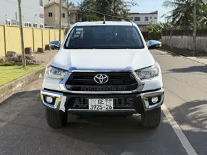 New Toyota Hilux Active (Diesel) 2026 White