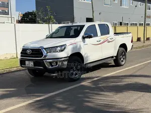 New Toyota Hilux Active (Diesel) 2026 White