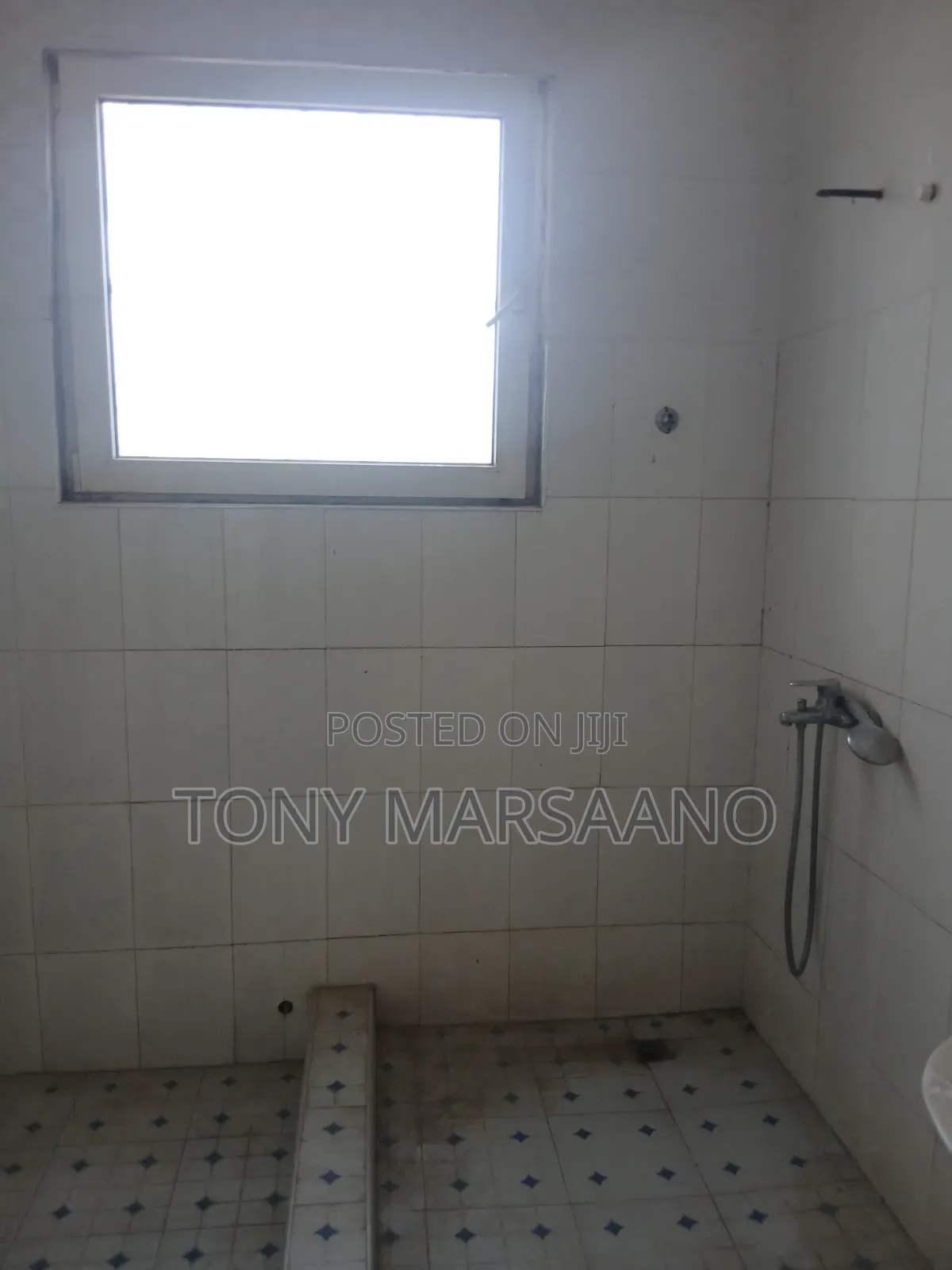 1bdrm Apartment in Westlegon, Medifem Area for rent